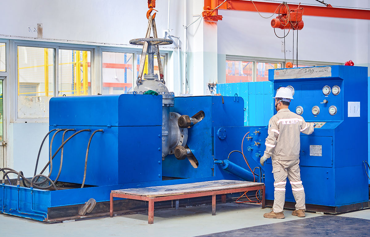 水下閥外壓試驗(yàn)